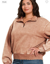 Load image into Gallery viewer, Curvy Ladies Half zip pullover
