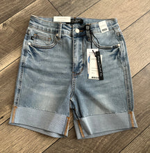 Load image into Gallery viewer, Judy blue high waisted moisture control cuffed bottoms
