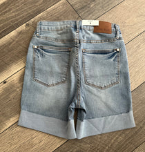 Load image into Gallery viewer, Judy blue high waisted moisture control cuffed bottoms
