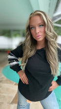 Load image into Gallery viewer, Bibi black sweater
