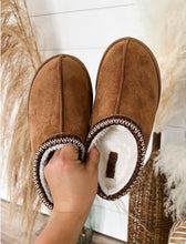 Load image into Gallery viewer, Very G slide ons
