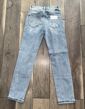 Load image into Gallery viewer, Risen sequin patch jeans
