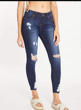 Load image into Gallery viewer, Push up Jeans
