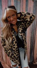 Load image into Gallery viewer, Animal Print Sherpa
