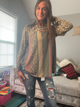 Load image into Gallery viewer, Animal Print Stripe Cut Out Top
